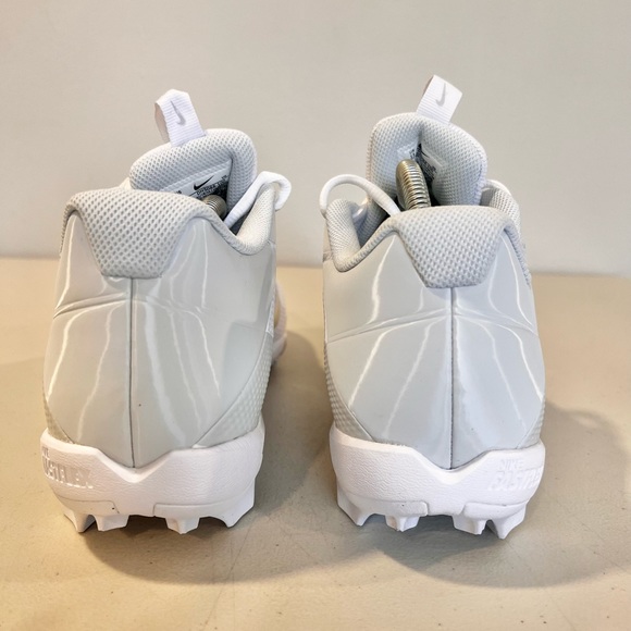 NWOT Nike  Men’s Vapor Edge Shark 2 Football Cleats Size 13 - Picture 5 of 8